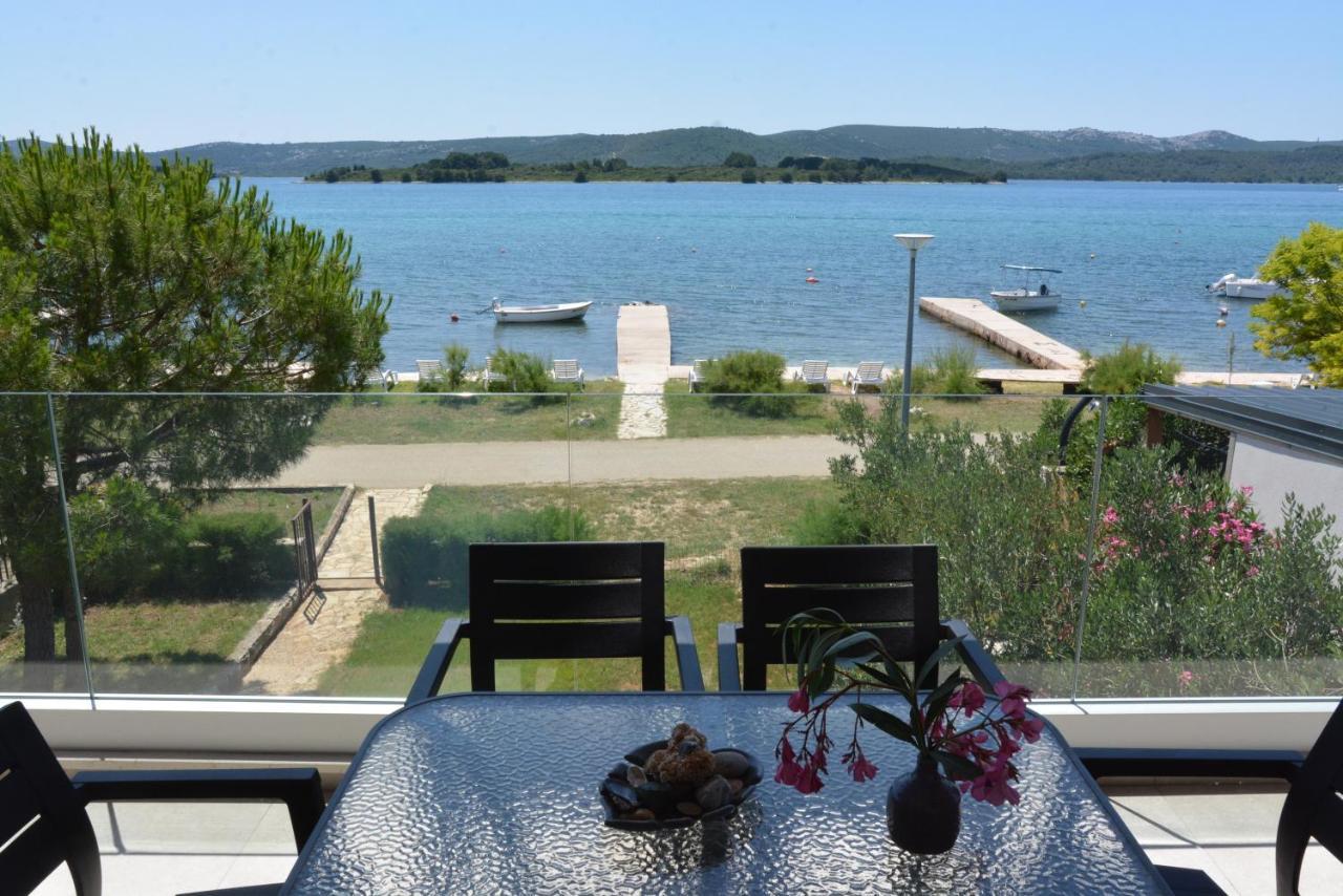 Apartmán Sole Turanj Exteriér fotografie