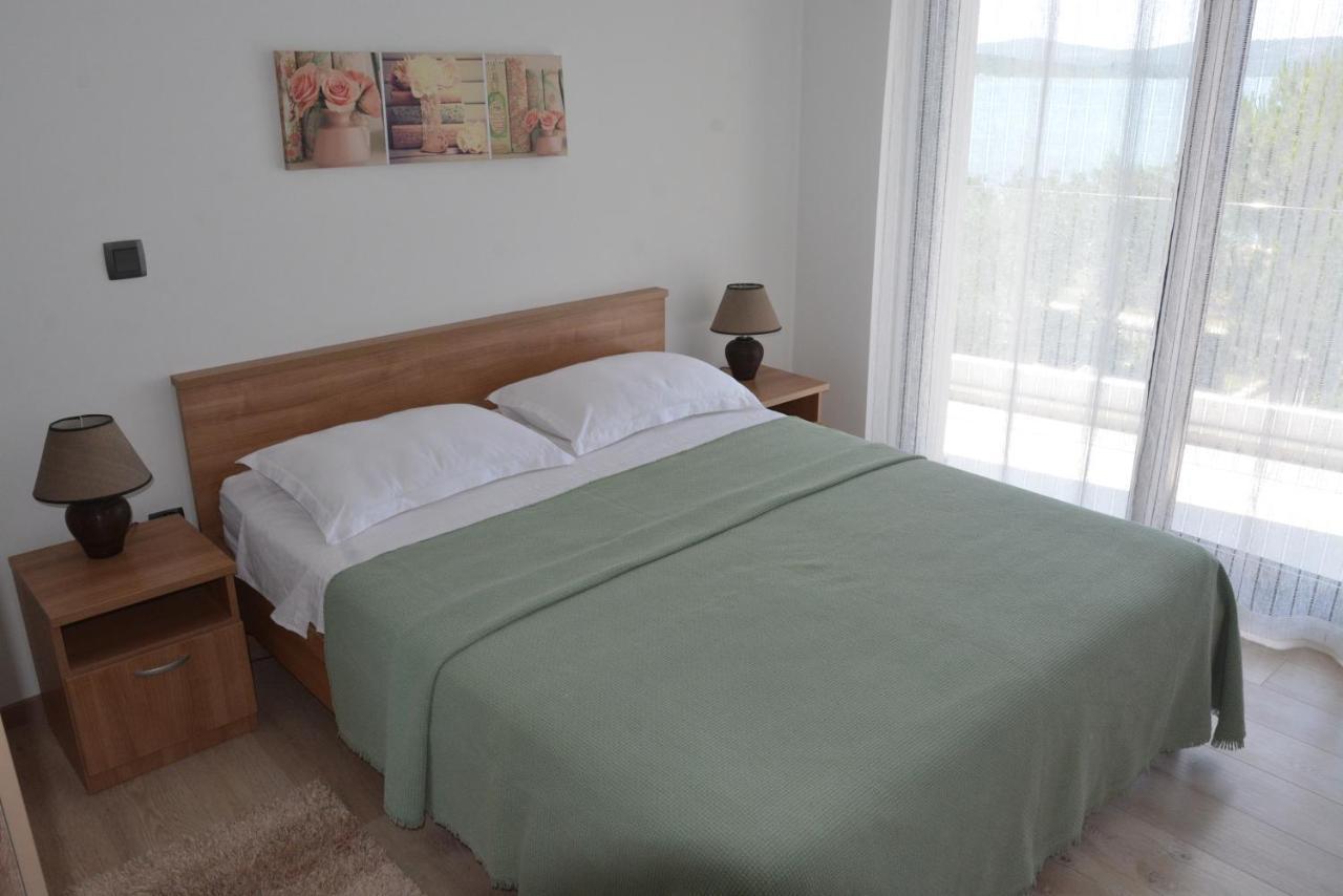 Apartmán Sole Turanj Exteriér fotografie
