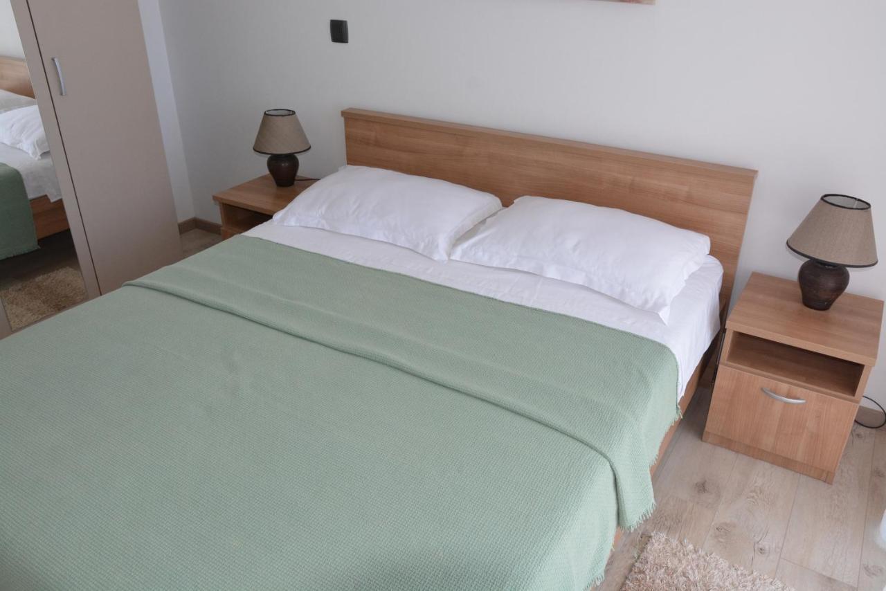 Apartmán Sole Turanj Exteriér fotografie