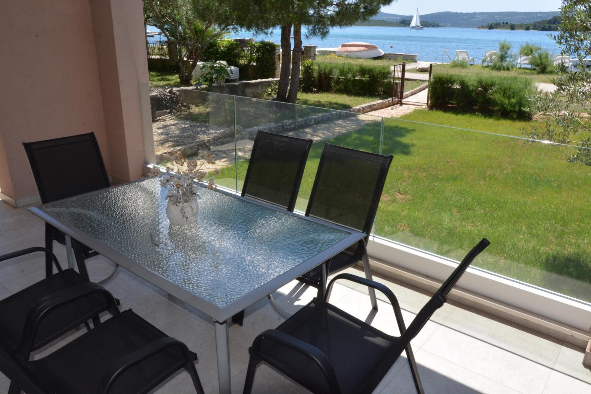 Apartmán Sole Turanj Exteriér fotografie